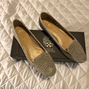SOLD!!Vince Camuto Lazer cut flats- size 7.5